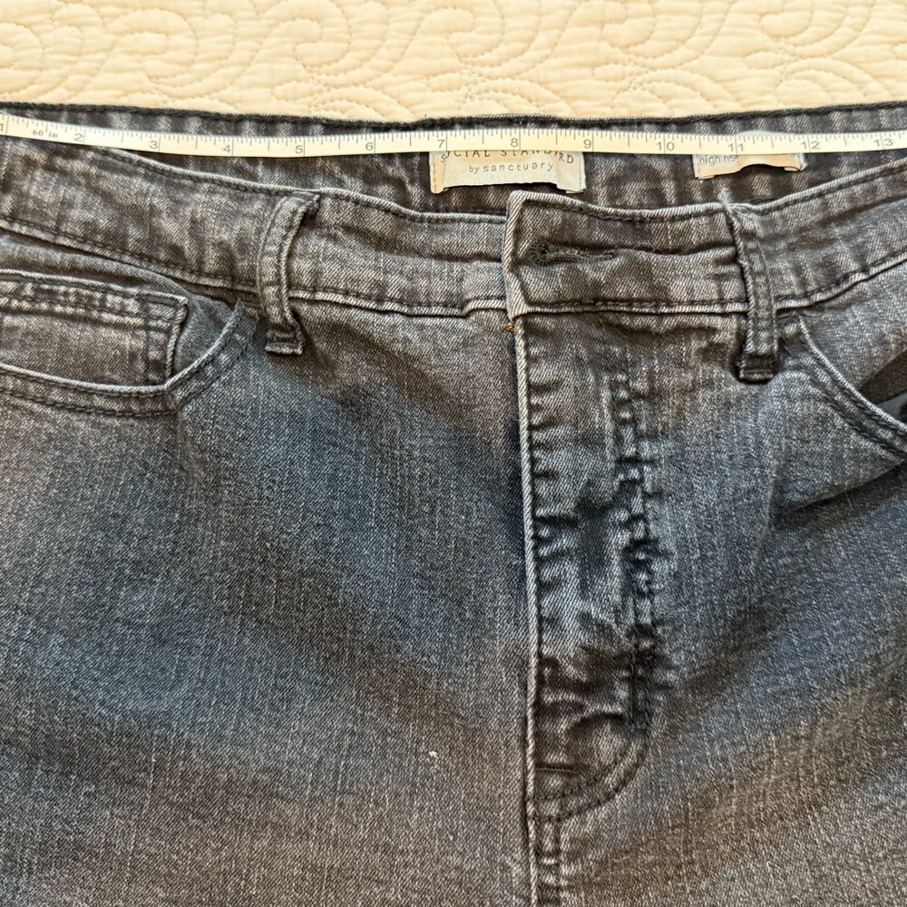 Social Standard Jeans by Santuary Women's Size 33